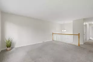 4250 Thornhill Ln, Vadnais Heights, MN 55127 - Photo 6