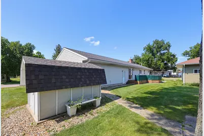 108 Park Street N, Fairfax, MN 55332 - Photo 16