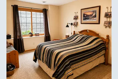 3823 Minnesota Lane N, Plymouth, MN 55446 - Photo 8