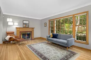 2126 Scheffer Ave, Saint Paul, MN 55116 - Photo 2