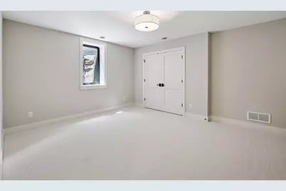 5913 Abbott Avenue S, Edina, MN 55410 - Photo 56