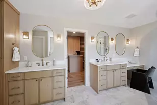 5913 Abbott Ave S, Edina, MN 55410 - Photo 32