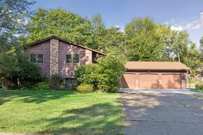 1490 29th Avenue NW, New Brighton, MN 55112 - Photo 2