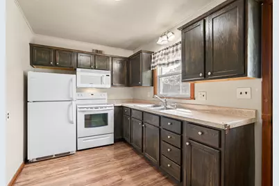 1301 3rd Avenue SW, Austin, MN 55912 - Photo 6