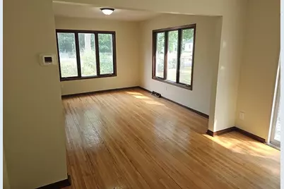 5553 Emerson Avenue N, Brooklyn Center, MN 55430 - Photo 10
