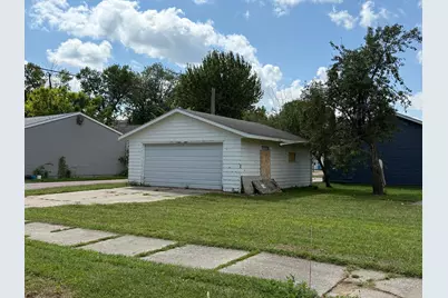 802 S Halvorson Street, Redwood Falls, MN 56283 - Photo 4