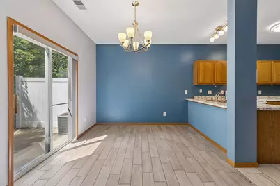 670 Kingfisher Lane #G, Woodbury, MN 55125 - Photo 8