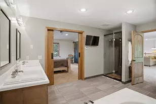 9140 Aldrich Ave S, Bloomington, MN 55420 - Photo 34