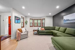 235 Kent St, Saint Paul, MN 55102 - Photo 6