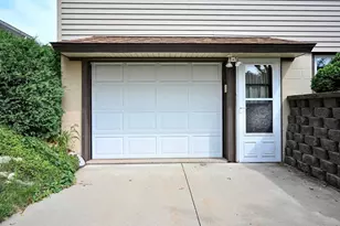 2311 18th St NW, Rochester, MN 55901 - Photo 24