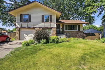6933 Brunswick Avenue N, Brooklyn Park, MN 55429 - Photo 2