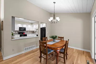 5757 Hyland Courts Drive, Bloomington, MN 55437 - Photo 8