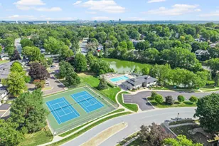 5757 Hyland Courts Dr, Bloomington, MN 55437 - Photo 24
