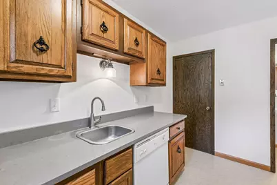 13748 Heather Hills Drive, Burnsville, MN 55337 - Photo 6
