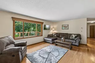 12725 Ethelton Way, Apple Valley, MN 55124 - Photo 4