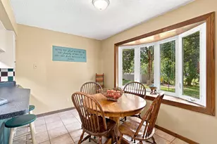 7565 Paul Rd, Woodbury, MN 55125 - Photo 10