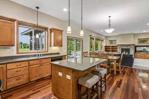 18274 Imagery Ln, Lakeville, MN 55044 - Photo 12