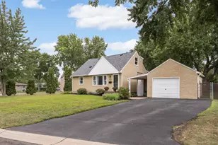 7163 Corliss Way, Inver Grove Heights, MN 55076 - Photo 2
