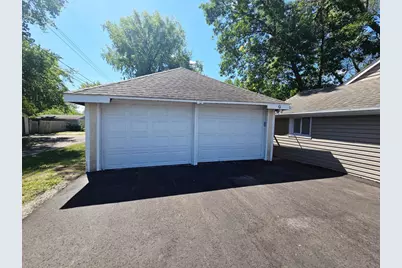 1202 11th Avenue SE, Saint Cloud, MN 56304 - Photo 8