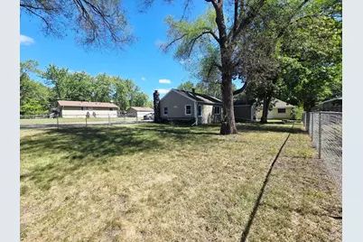 1202 11th Avenue SE, Saint Cloud, MN 56304 - Photo 4
