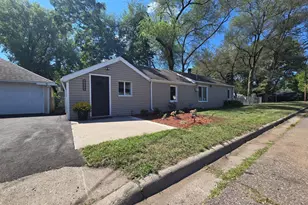 1202 11th Ave SE, Saint Cloud, MN 56304 - Photo 2