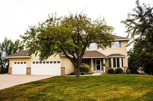 21386 Goldenrod Cir, Rogers, MN 55374 - Photo 2