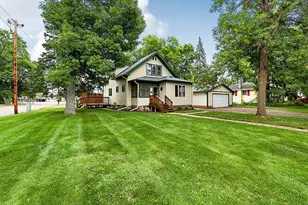 555 2nd Ave NW, Milaca, MN 56353 - Photo 1