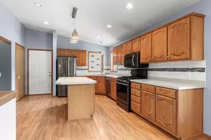 215 2nd Ave NE, Hayfield, MN 55940 - Photo 8