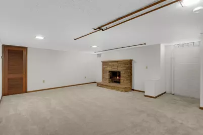 1009 Orange Avenue E, Saint Paul, MN 55106 - Photo 20