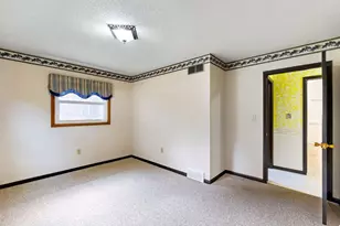 115 1st St SE, Plainview, MN 55964 - Photo 16