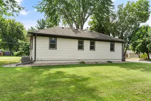 409 Clay St S, Shakopee, MN 55379 - Photo 42