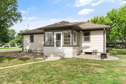 409 Clay Street S, Shakopee, MN 55379 - Photo 40
