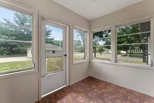 409 Clay St S, Shakopee, MN 55379 - Photo 34