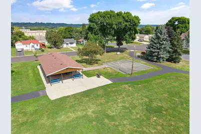 409 Clay Street S, Shakopee, MN 55379 - Photo 52