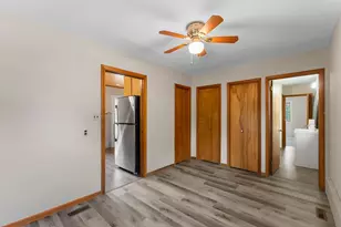 409 Clay St S, Shakopee, MN 55379 - Photo 16