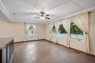 1309 10th Street SW, Willmar, MN 56201 - Photo 2