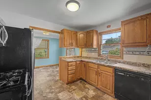143 12th Ave N, South Saint Paul, MN 55075 - Photo 8