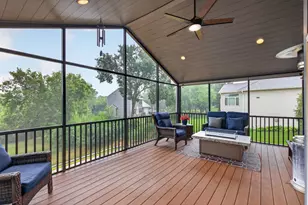 8939 Heatherton Ridge Dr, Savage, MN 55378 - Photo 38