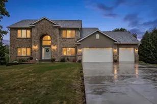 8939 Heatherton Ridge Dr, Savage, MN 55378 - Photo 1