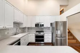 6159 Creek Line Dr, Minnetonka, MN 55345 - Photo 8