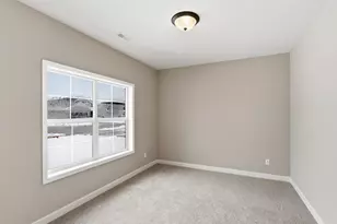 1037 E Meadowsweet Dr, River Falls, WI 54022 - Photo 12
