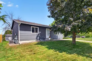 3513 7th St NW, Rochester, MN 55901 - Photo 2