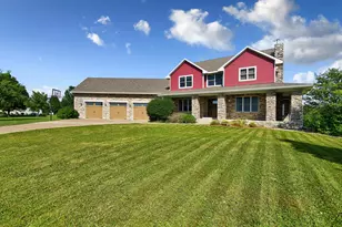 751 S 12th St, Bird Island, MN 55310 - Photo 8