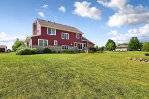 751 S 12th St, Bird Island, MN 55310 - Photo 26