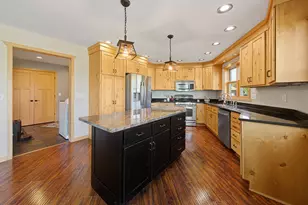 751 S 12th St, Bird Island, MN 55310 - Photo 2