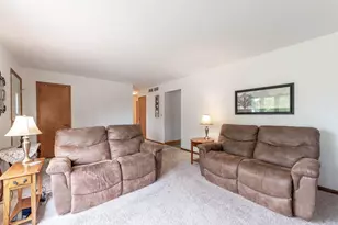 2613 E Main St, Mankato, MN 56001 - Photo 6