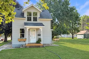 284 2nd St, Tracy, MN 56175 - Photo 2