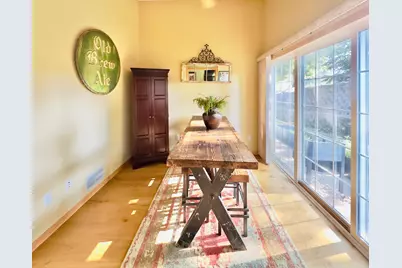 915 Kimberly Lane, Chanhassen, MN 55317 - Photo 16
