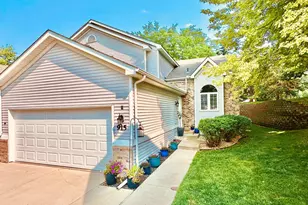 915 Kimberly Ln, Chanhassen, MN 55317 - Photo 2
