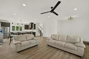4686 Cassidy Ridge Dr NE, Rochester, MN 55906 - Photo 2